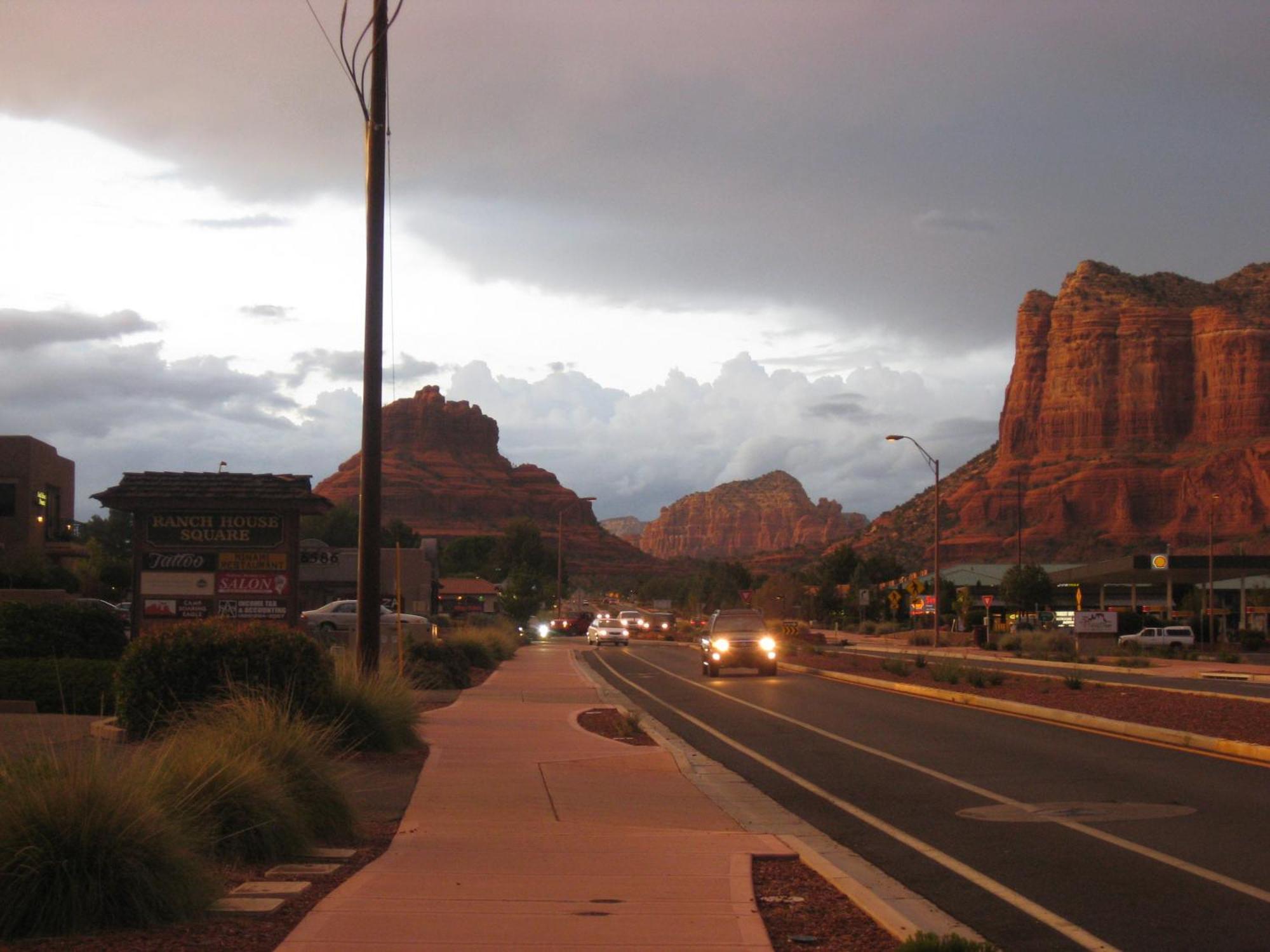 Desert Quail Inn Sedona At Bell Rock Exterior photo